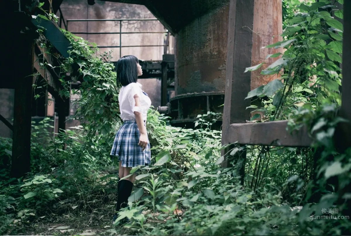 橘由紀Yuki- 校園暴力寫真《破蛹》序章 18