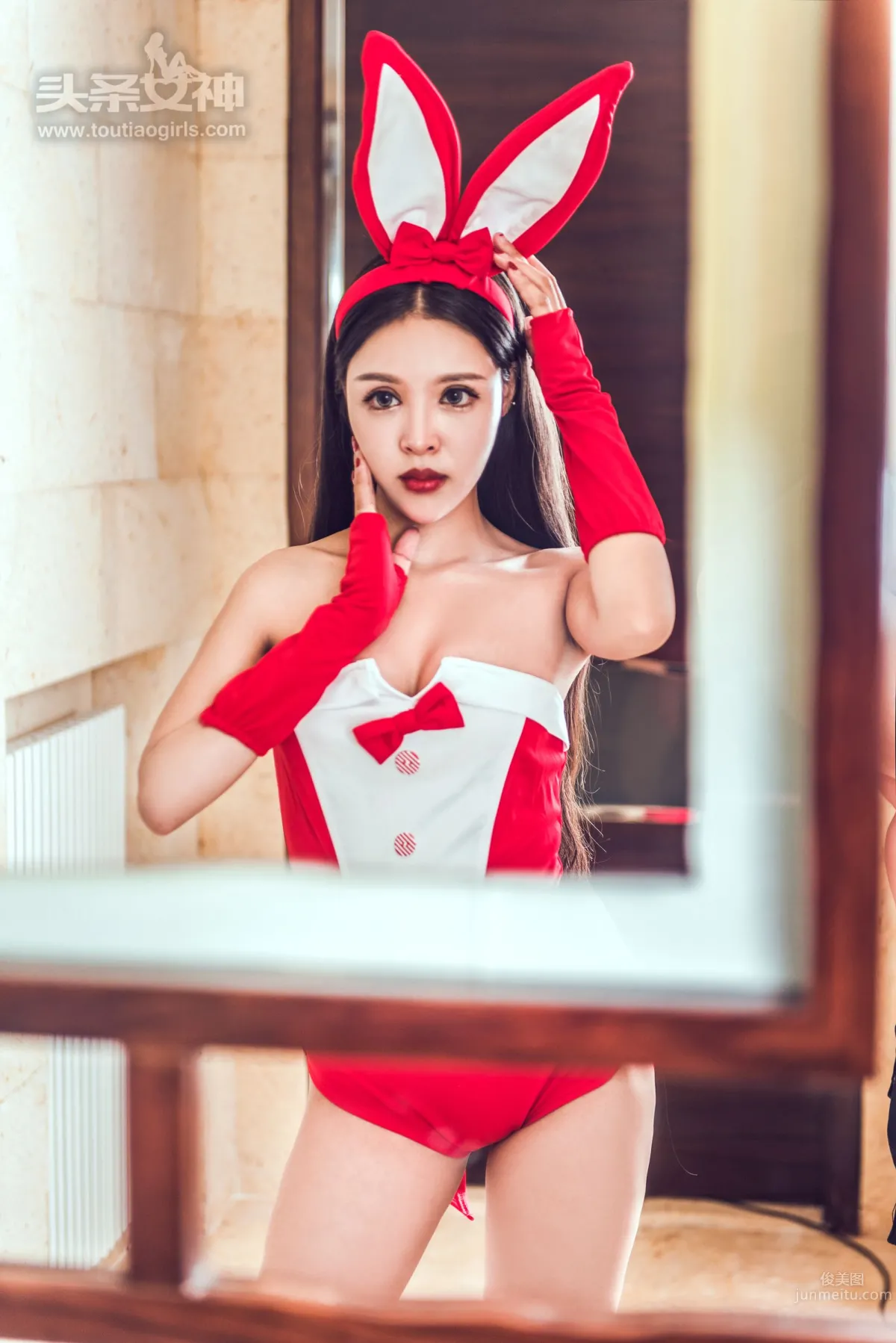 头条女神锦姑娘 你若盛开清风自来_1