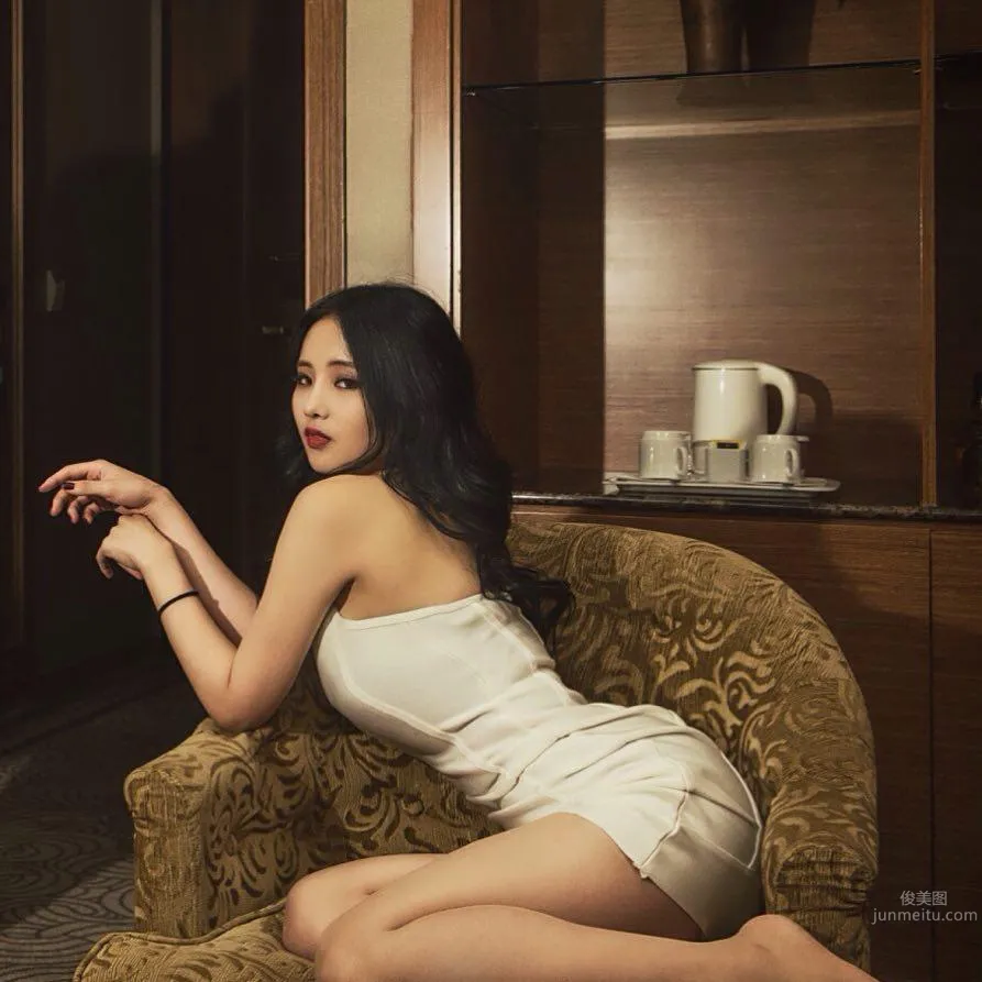 Korean Online Shop Beauty jeee622 Shocking Nuclear Bomb Figure photo 6