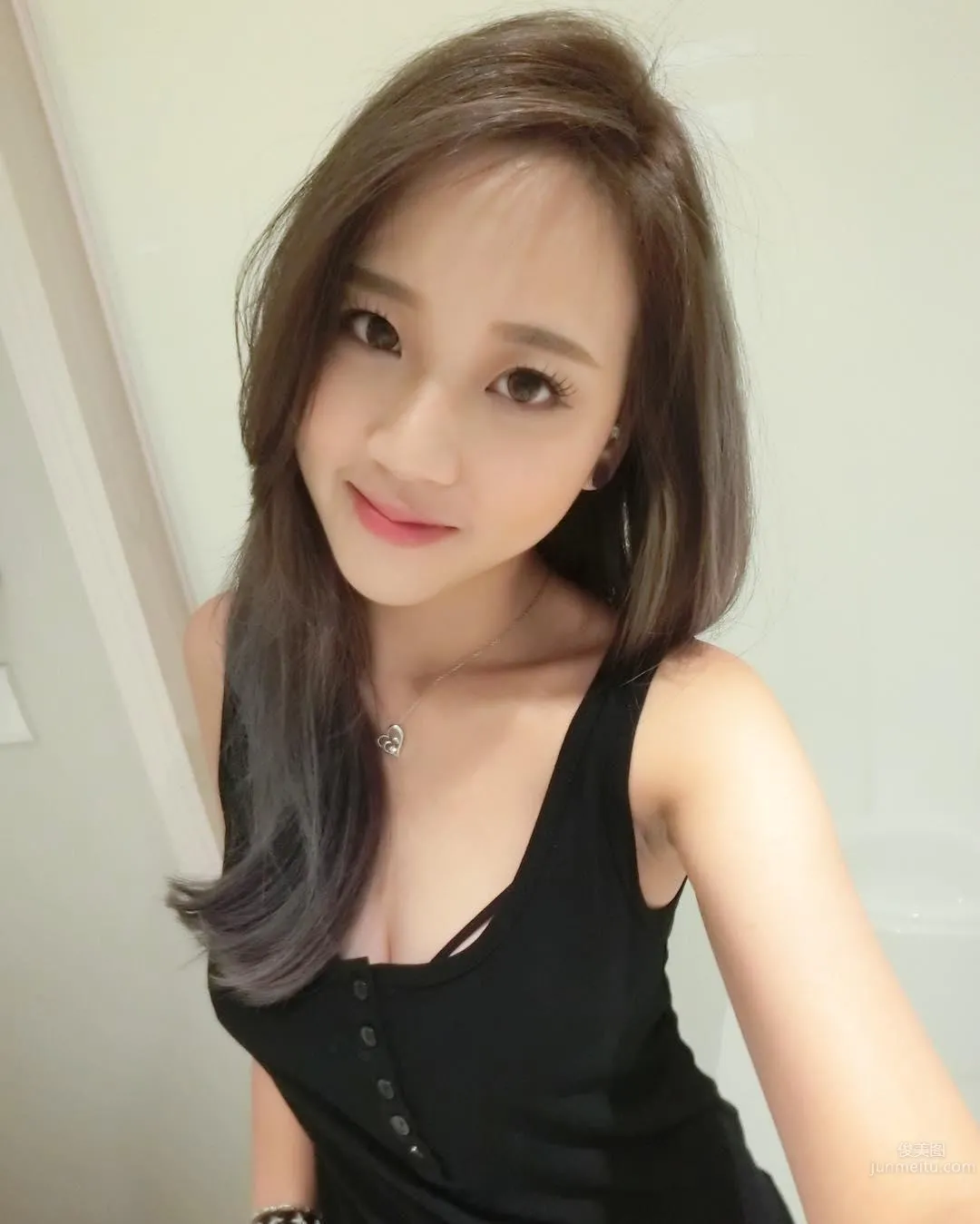 Taiwan Girl Queenta Kuo, The Hottest Chinese Language Female Teacher photo 11