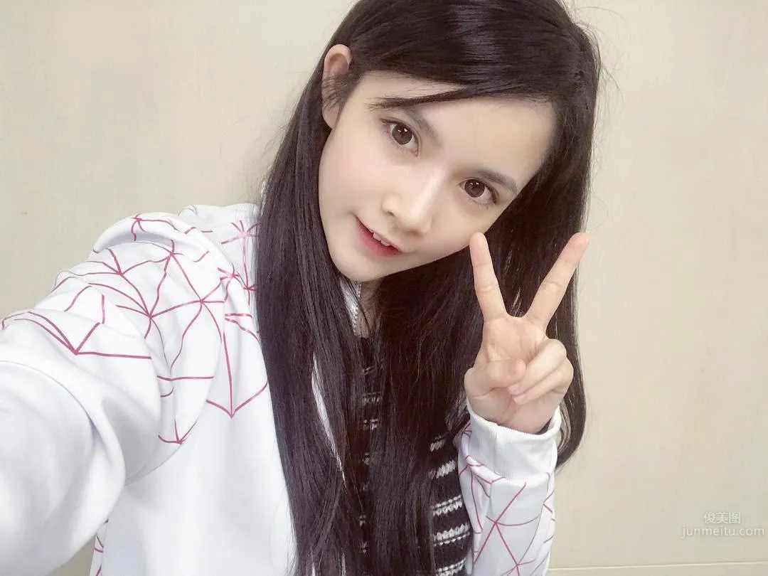 香港可爱女生Amber Chan私房照_0