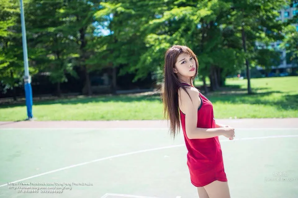 JKF女郎尤妆妆 外表冷艳内心热诚_2