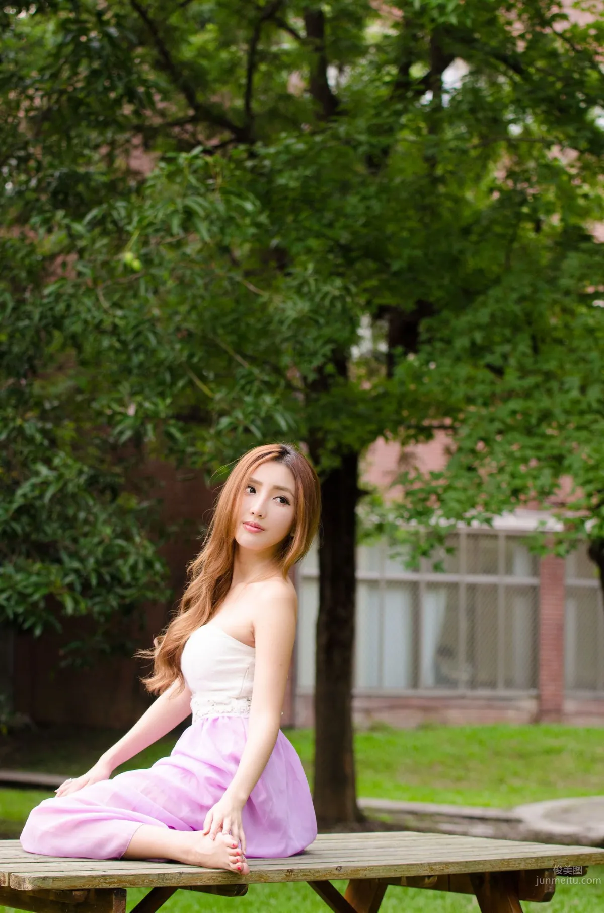 趙芸- 成熟女人戶外寫真系列四 37