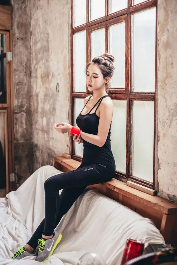 Yoon Ae Ji- 香汗淋漓的運動型寫真 41