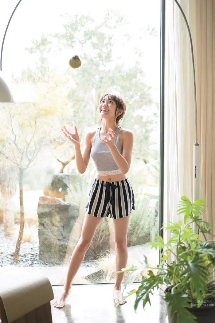 Shuka Saito: Solo photo 12