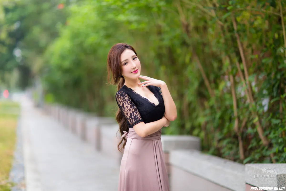 趙芸- 成熟女人戶外寫真系列三 6