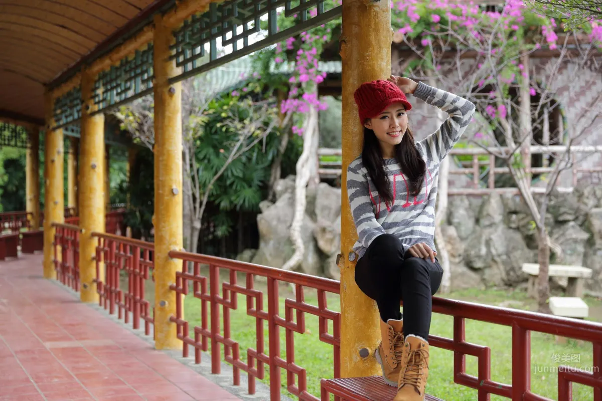 Guo Minwen - Mature Woman Photos, Wearing Less and Less photo 9