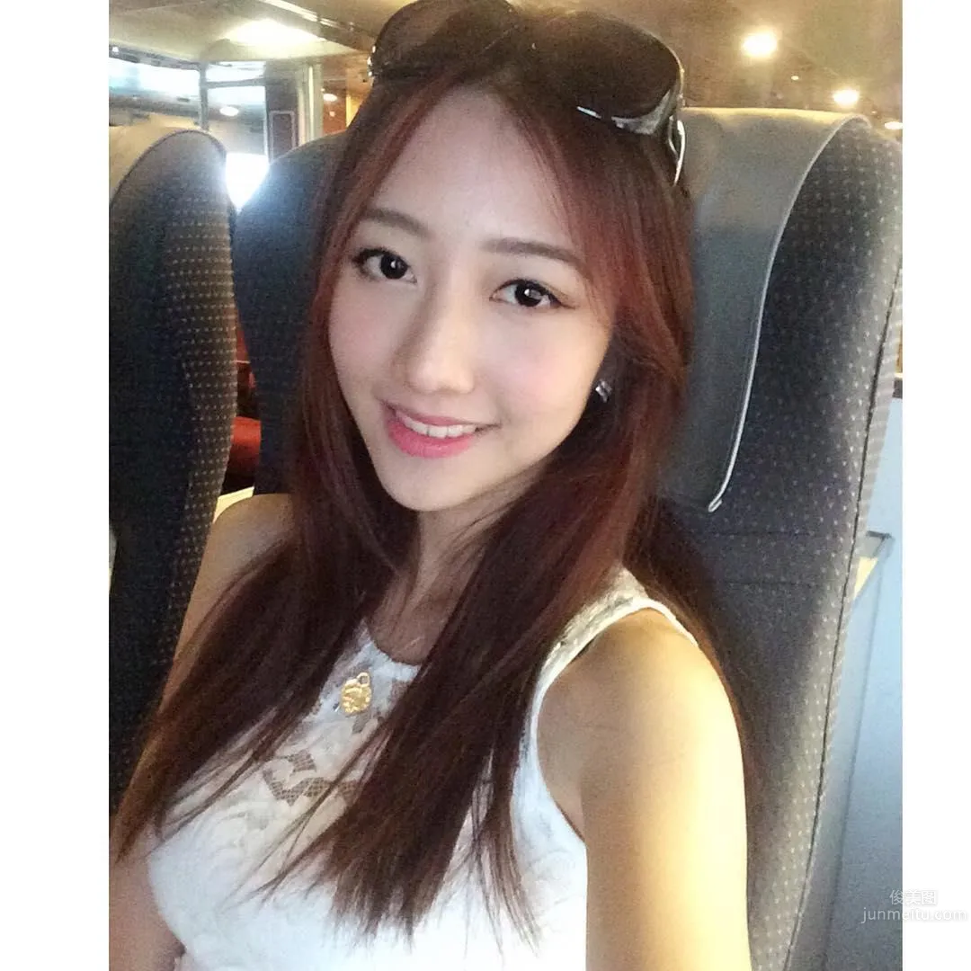 港姐亚军何依婷IG私房美照_0