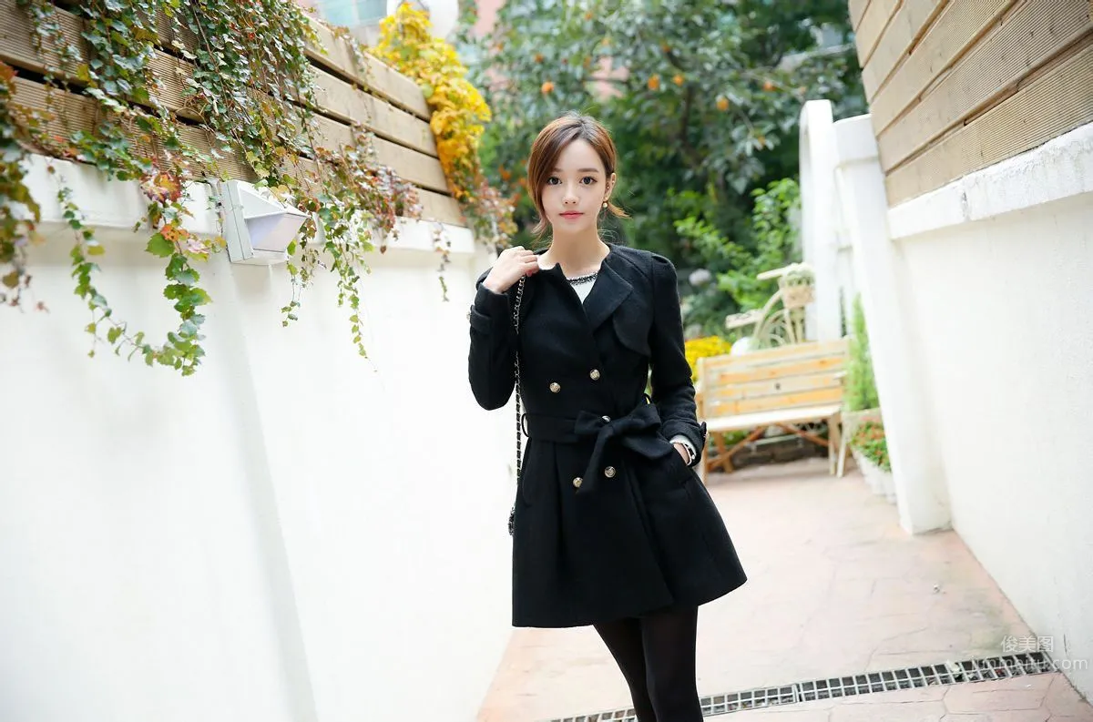 Son Yoon Joo - 2013 HD Photo Selection 200P photo 29