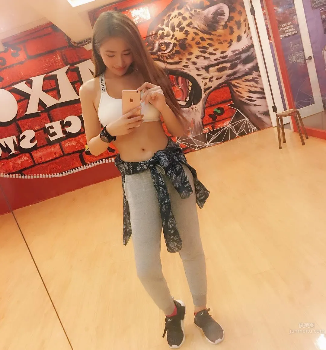 Taiwan Beauty Xu Weian, Textbook Private Shoot photo 9