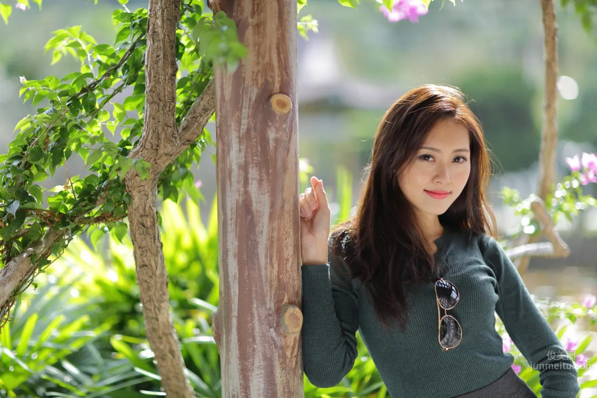 Guo Minwen - Mature Woman Photos, Wearing Less and Less photo 19