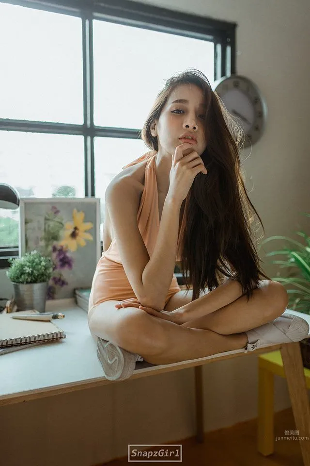 咖啡女神Pichana Yoosuk 圍裙藏不住的性感 80