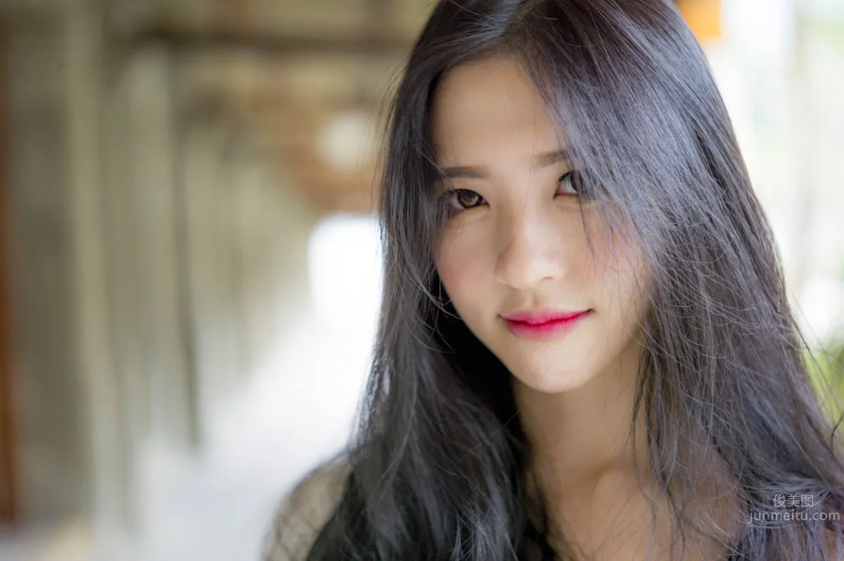 張安琪- 成熟女人寫真之酥肩半露 33