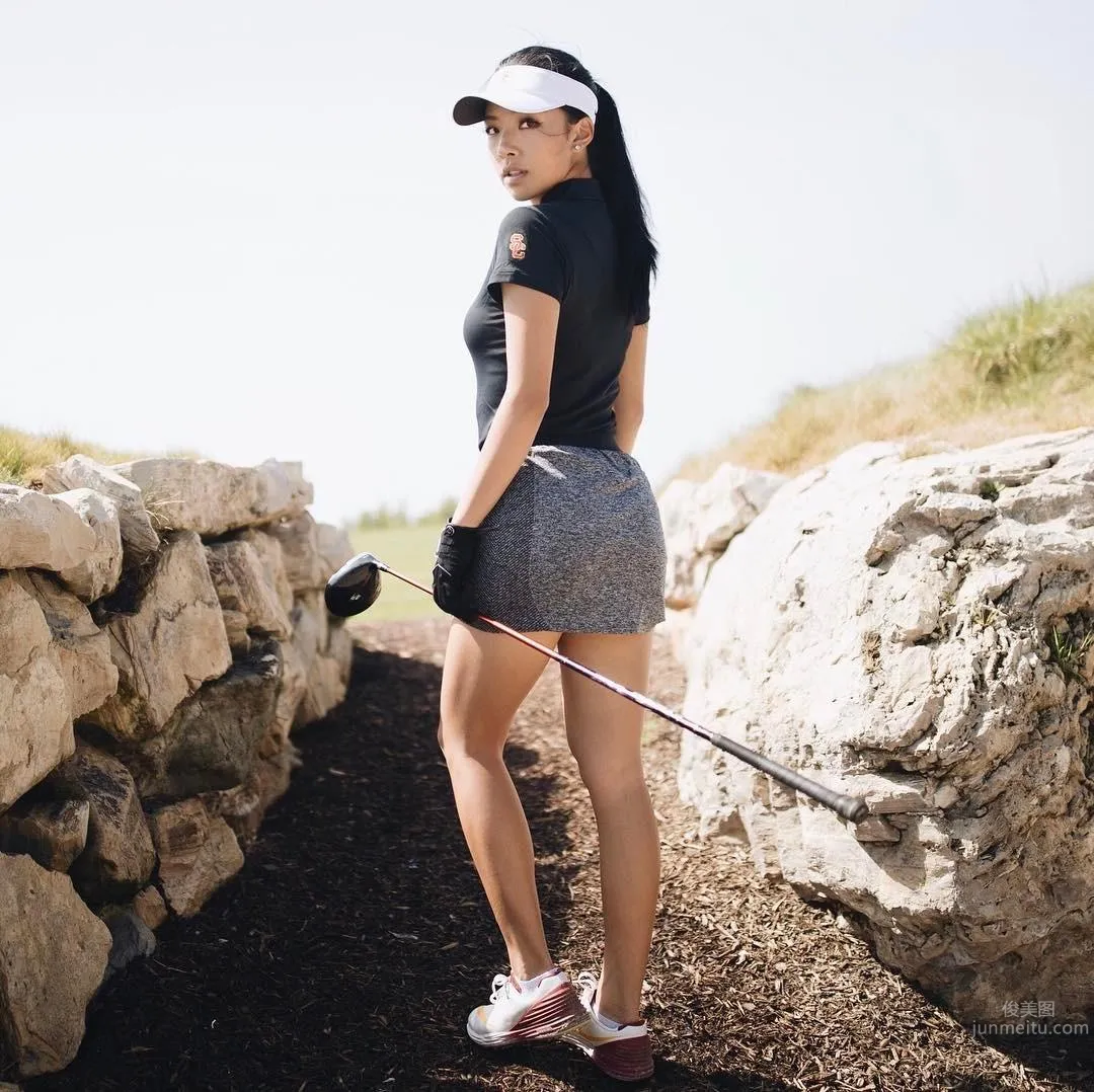 Golf Sweetheart He Muni, Super Popular Chocolate Beauty photo 21
