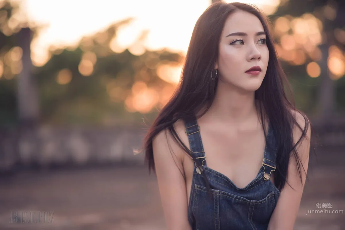 泰國美人Aumamii Upaiprom泳裝出鏡美圖 15