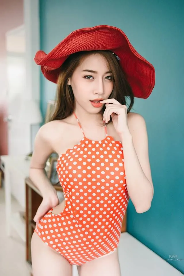 咖啡女神Pichana Yoosuk 圍裙藏不住的性感 40