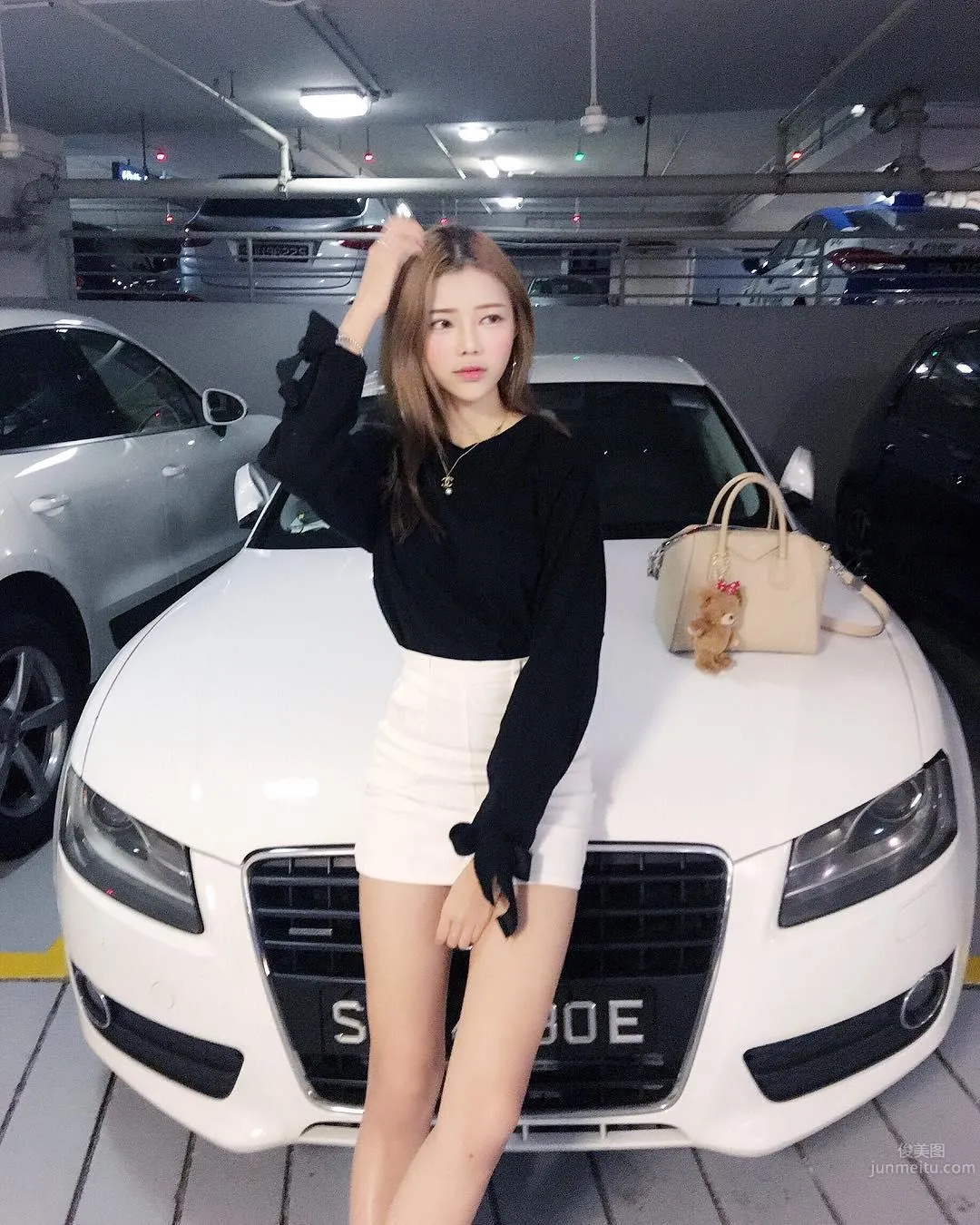 Singapore Beauty Wang Xueting, Snowy Skin and Long Slim Legs Are Super Eye-Catching photo 14