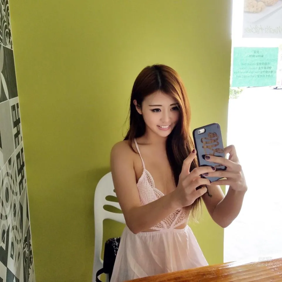 法律系正妹凱西Kassie 超正臉蛋完美身材 5