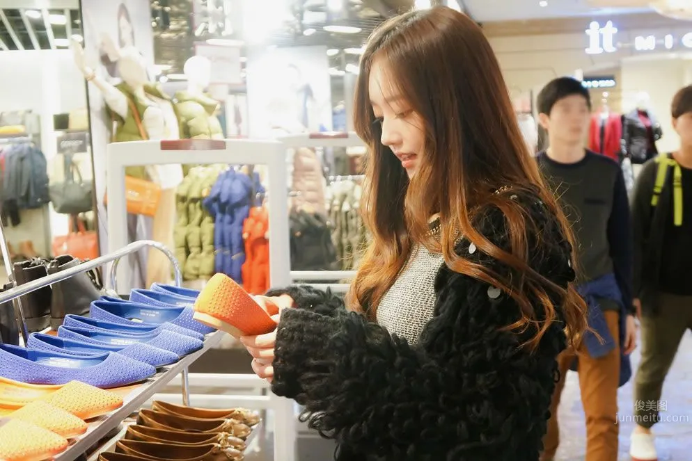Son Yoon Joo - 2013 HD Photo Selection 200P photo 1