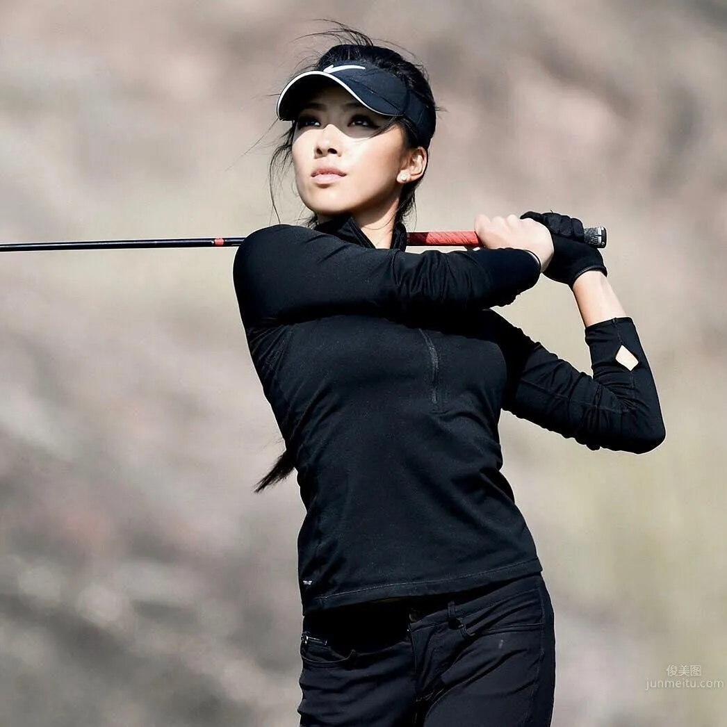 Golf Sweetheart He Muni, Super Popular Chocolate Beauty photo 14