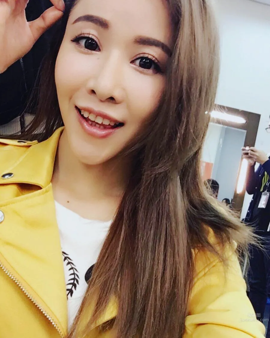 Yaya Swee - Member of Sexy Girl Group Luxy Girls photo 9