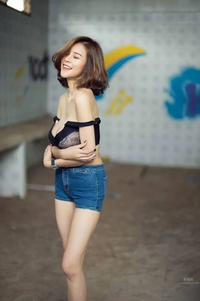 ภัทรญา ชญากรนันทน์: Jewnaka FB photo 14