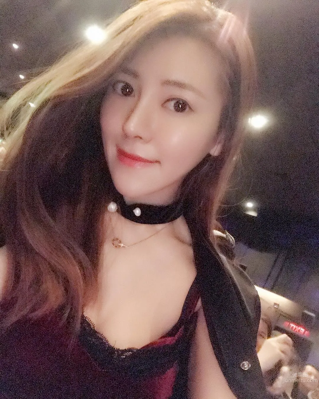 34D新晋演员钟卓菲 杀入乐坛兼出写真_17