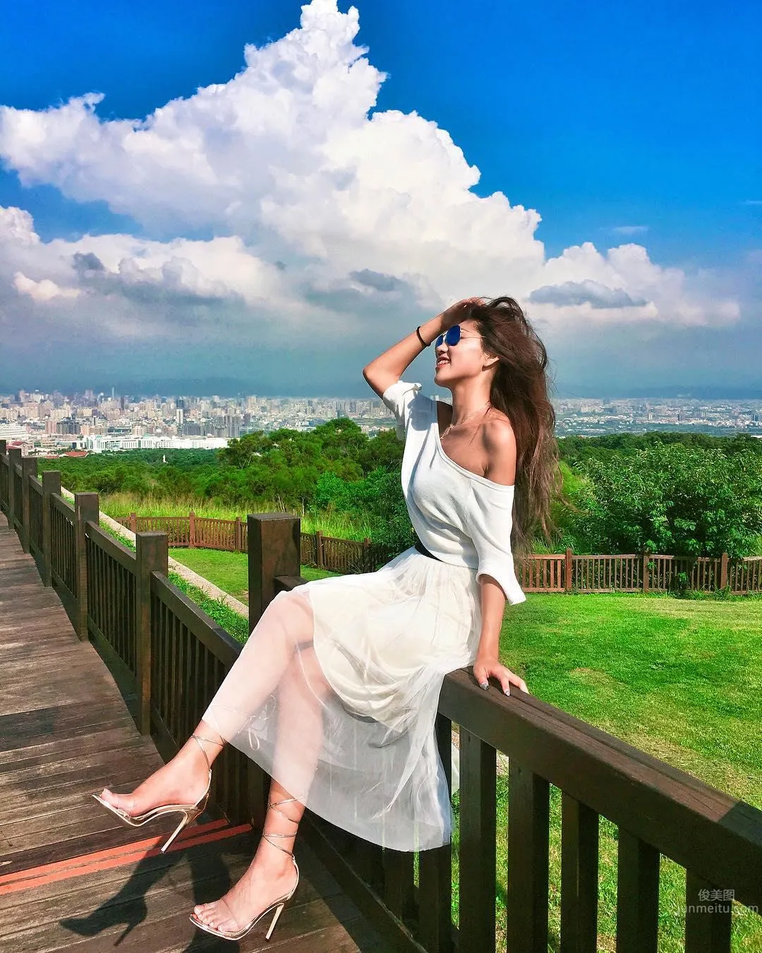 Beauty Blogger Lin Qian, Catching the Tail of Summer photo 47