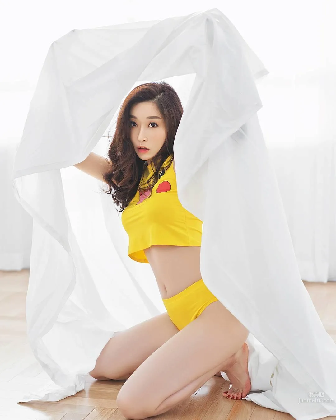 South Korean Mature Woman Car Model Haru Kun, Intellectual Temperament Naturally Formed photo 3
