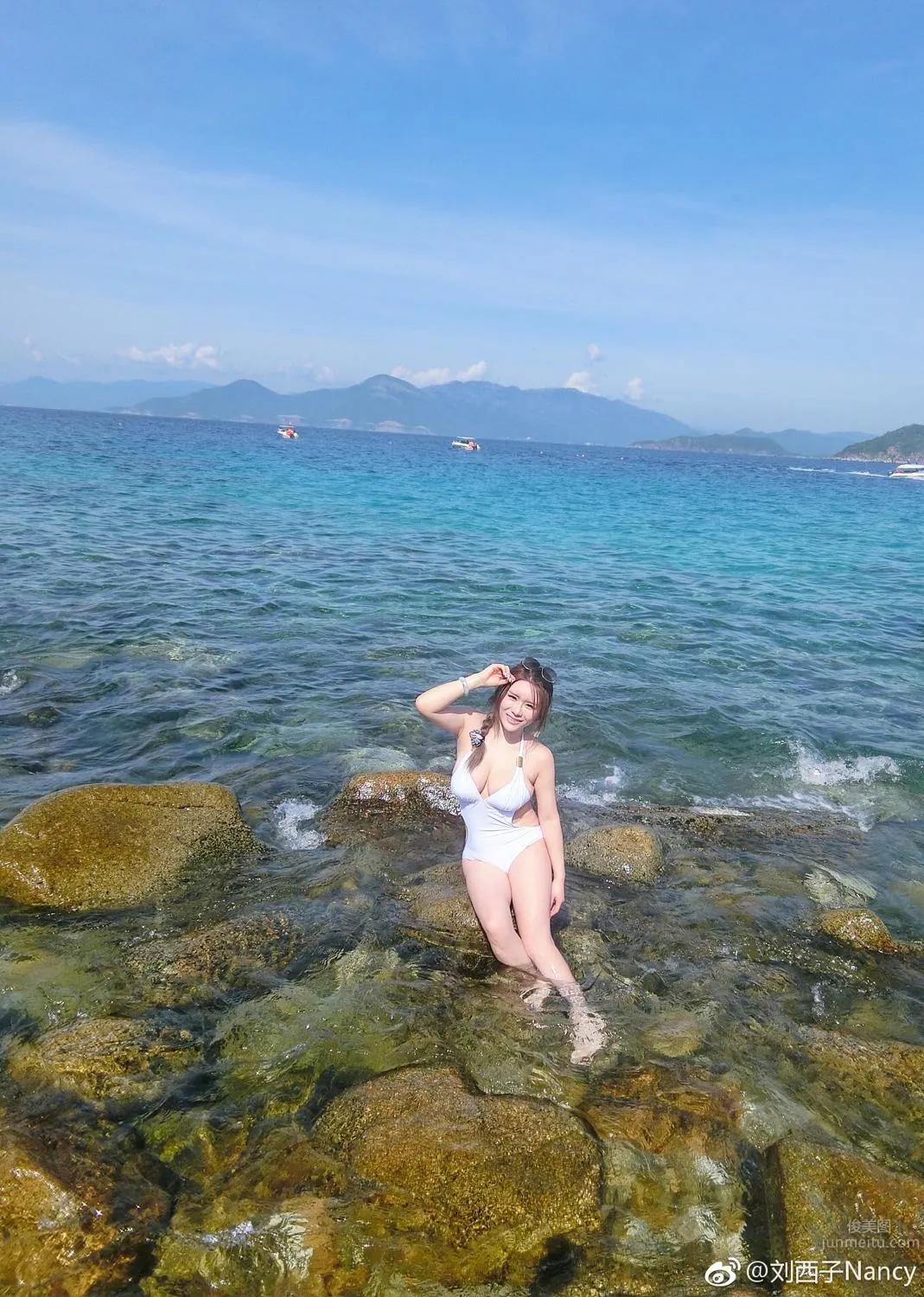 Plump Beauty Liu Xizi, Weibo Sexy and Charming Photos photo 10