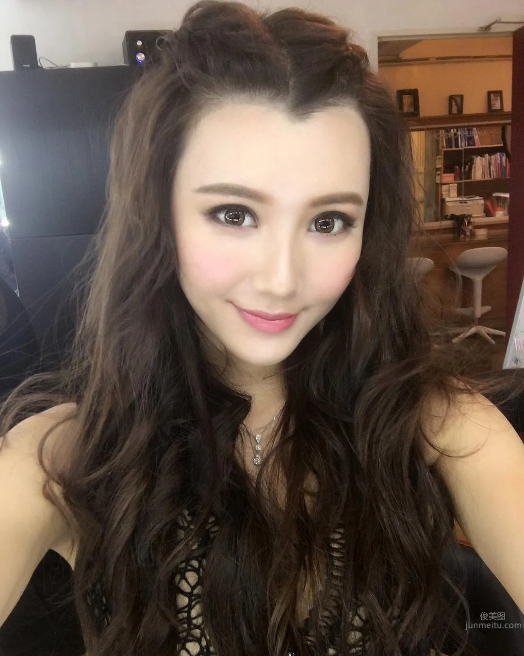 Hong Kong Rising Actress Chen Meiyi IG Private Shoot Beautiful Photos photo 23