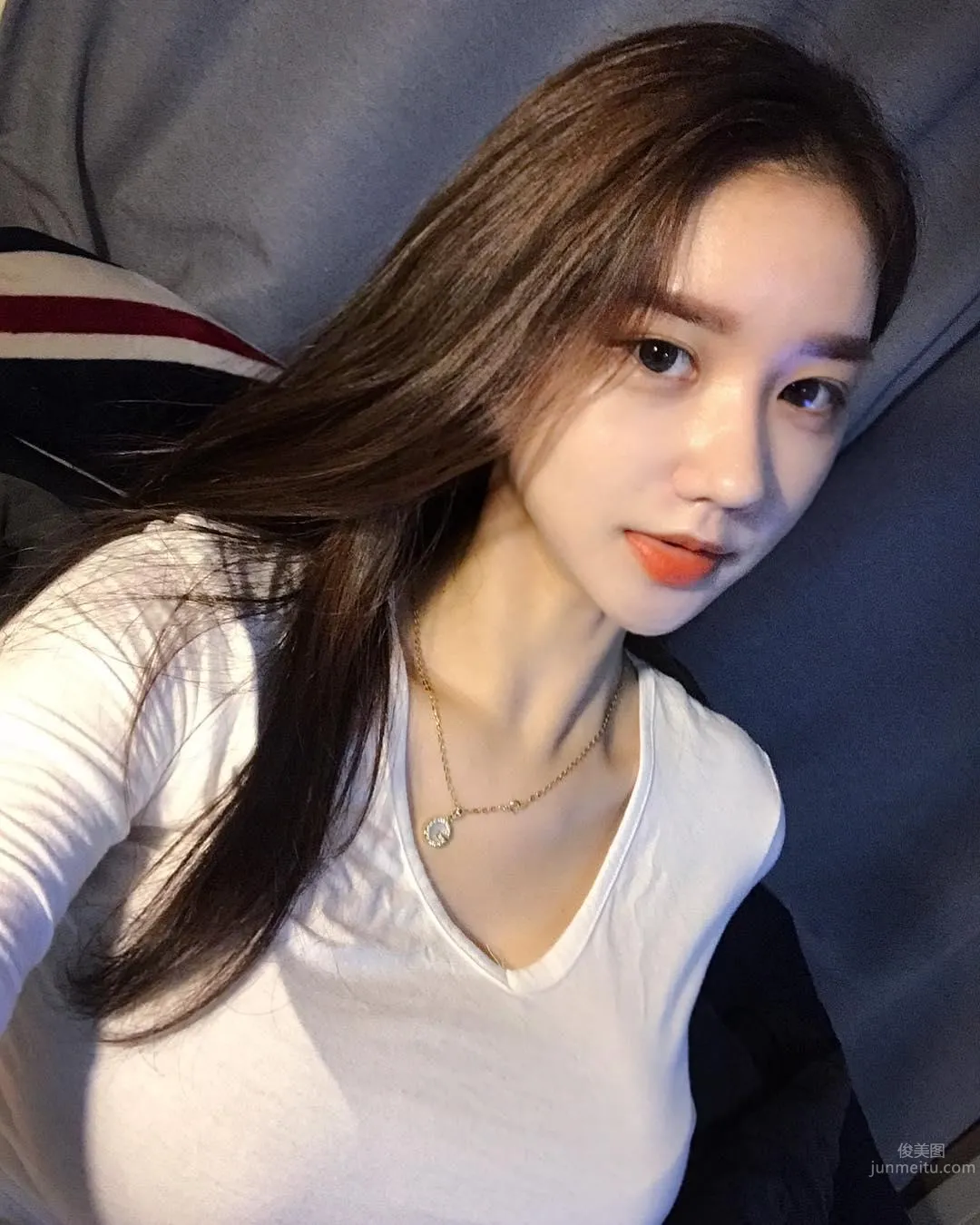 Korean Super Beauty Mi Ryeong Won, Perfect Curves Conquer Netizens photo 21