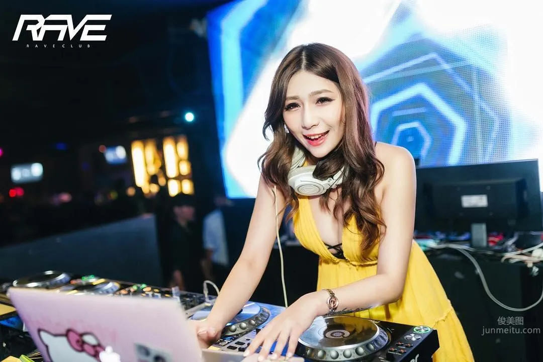 Hot DJ Zhang Weiyun, Evil Angle Hard to Look Directly photo 30