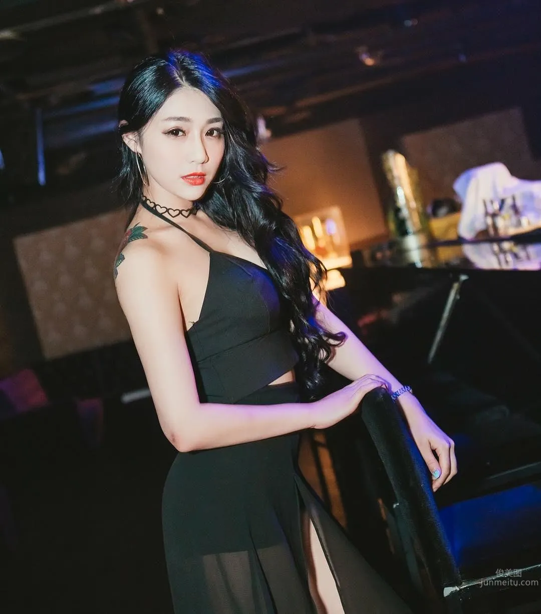 Hot DJ Zhang Weiyun, Evil Angle Hard to Look Directly photo 11