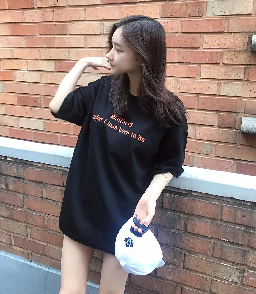 Korean Super Beauty Mi Ryeong Won, Perfect Curves Conquer Netizens photo 29