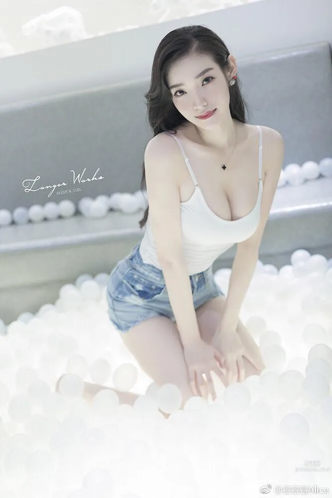 廣西美人容容容Alice 海量高清私房美圖 1