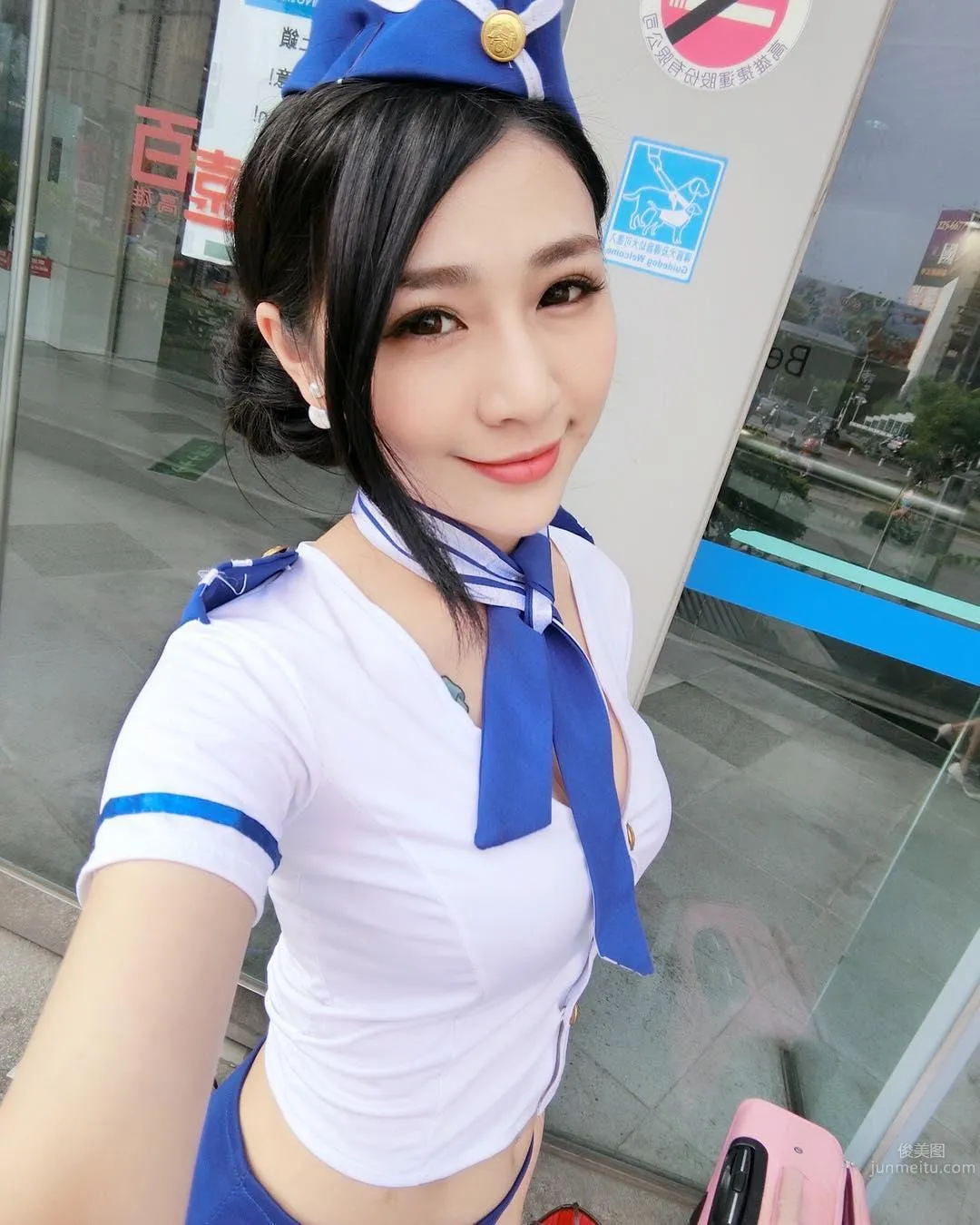 Hot DJ Zhang Weiyun, Evil Angle Hard to Look Directly photo 4
