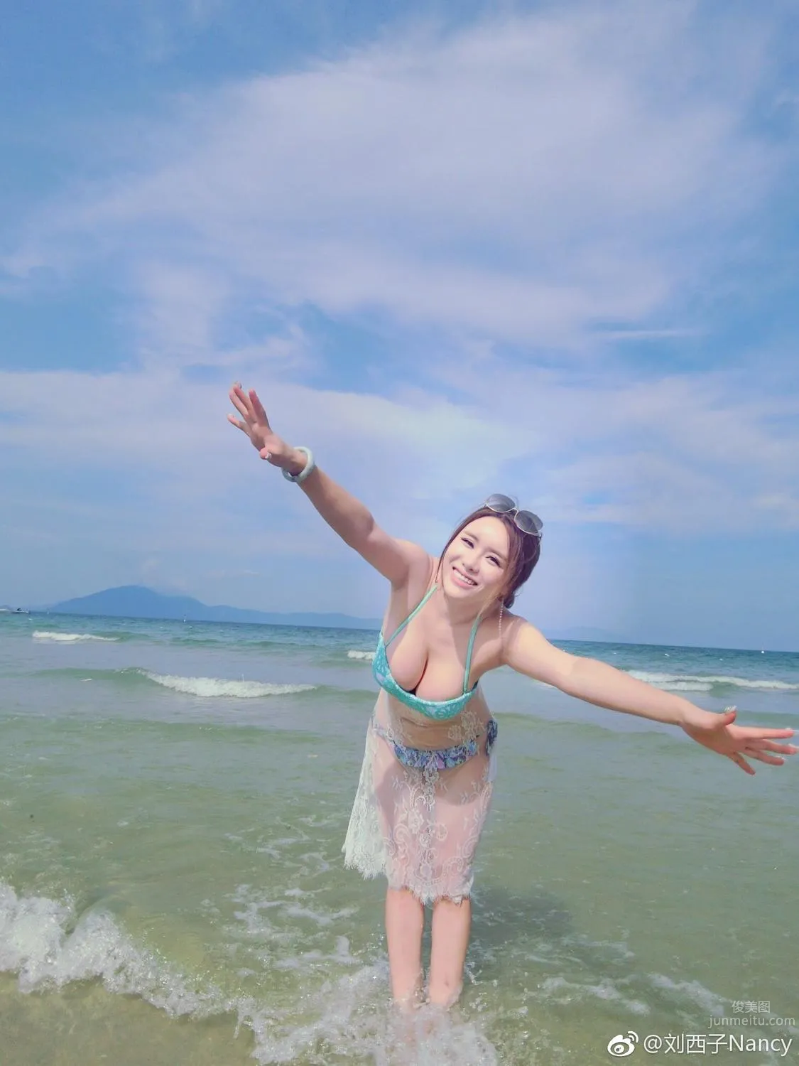 Plump Beauty Liu Xizi, Weibo Sexy and Charming Photos photo 2