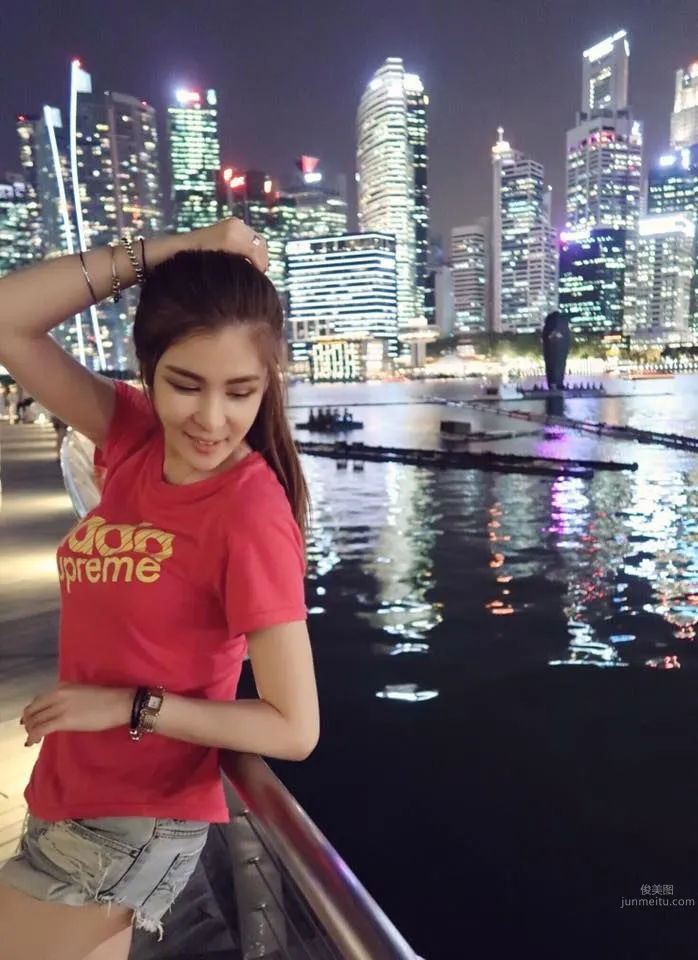 台灣正妹陳語妃 讓你曉得什麼叫事業線 28