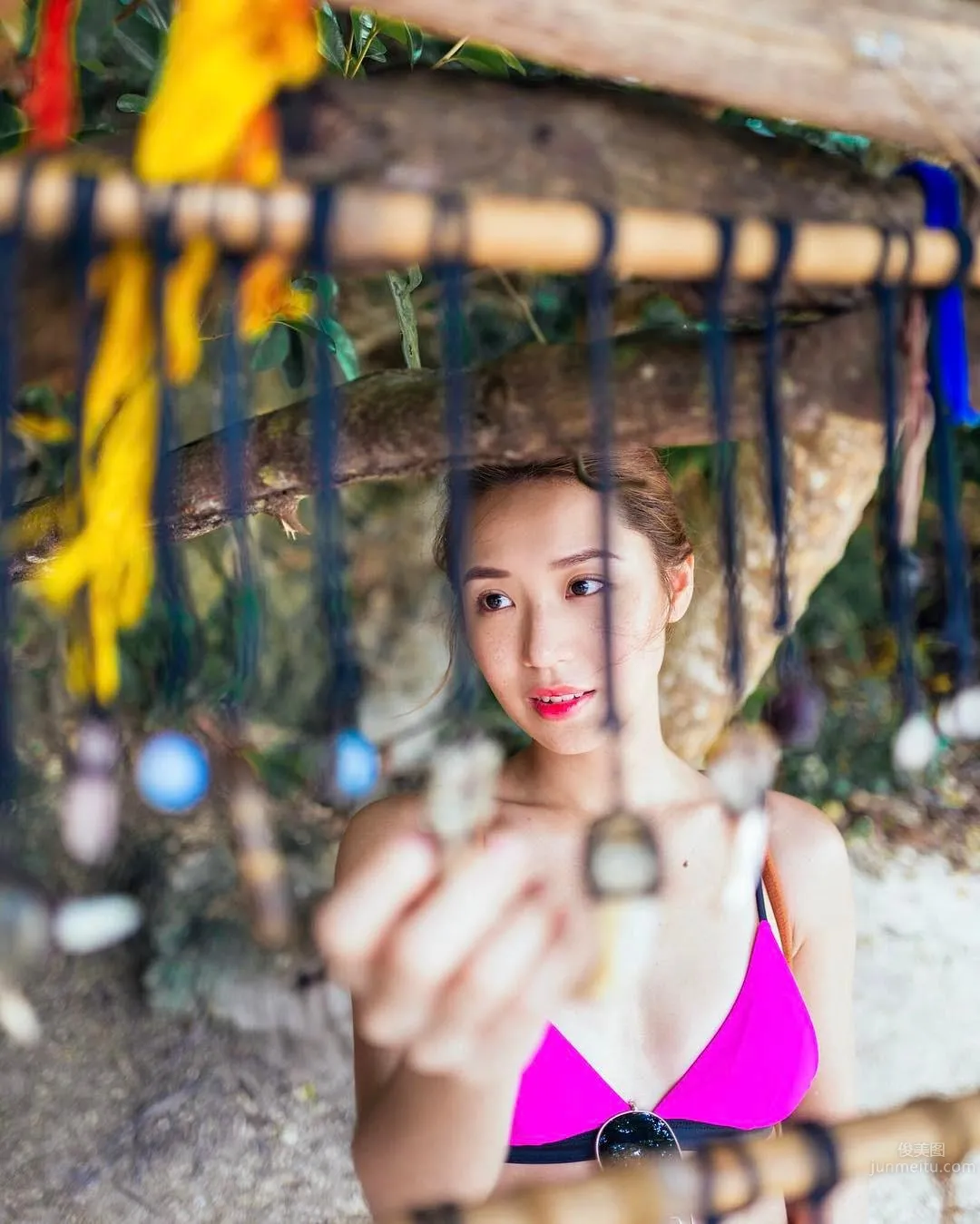 Filipino Beauty Blogger Kryz Uy, Beautiful Scenery and Beautiful Woman in Full View photo 9
