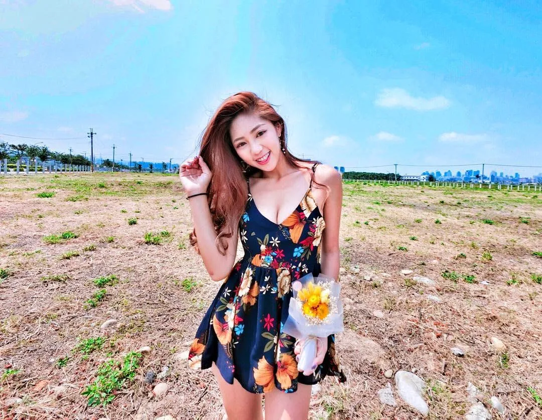 Beauty Blogger Lin Qian, Catching the Tail of Summer photo 10