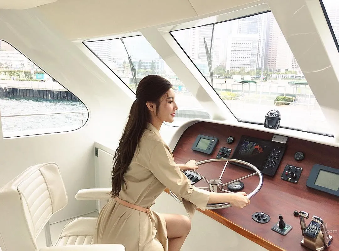 Hong Kong Rising Actress Chen Meiyi IG Private Shoot Beautiful Photos photo 14