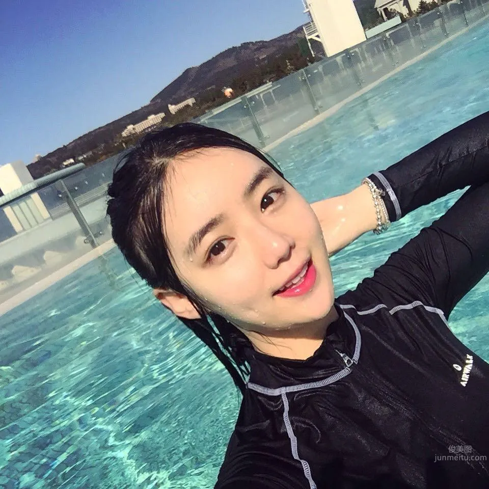 韓國正妹박매력 泳池秀完美身材 4