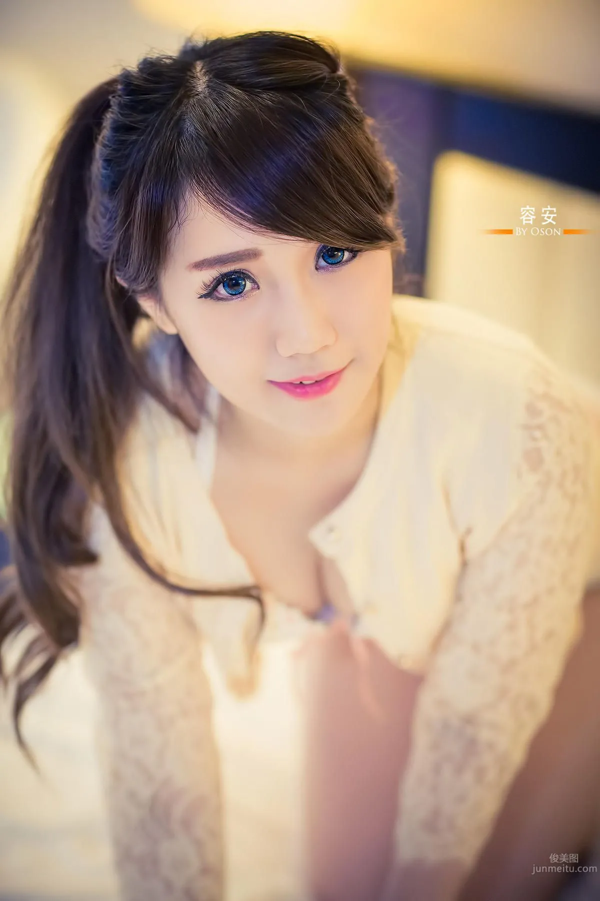 Huang Rongan, Mature Woman Photo Set Little Bunny Rides photo 10