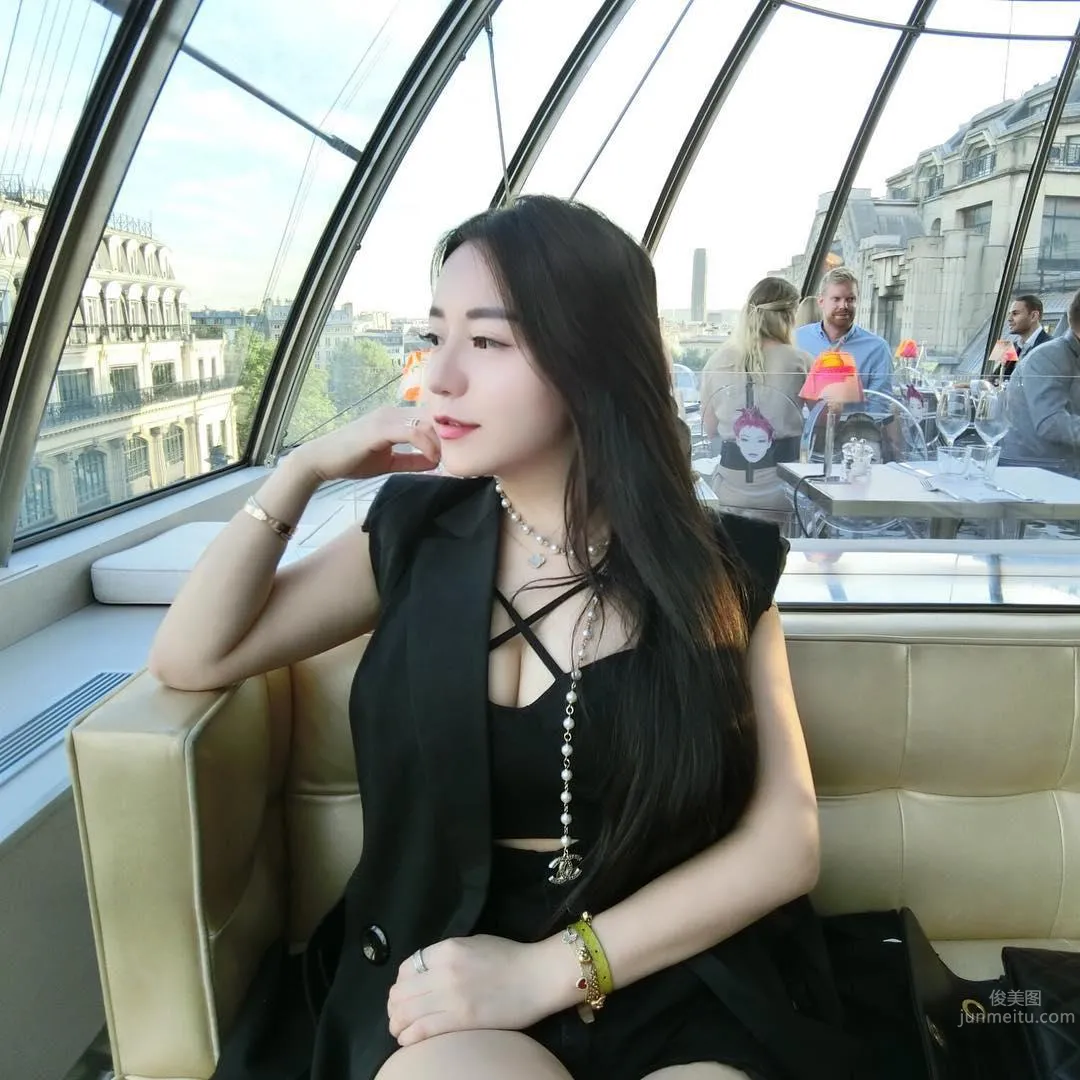Taiwan Yoga Girl Wang Weiya, Unbelievably Hot Figure photo 2