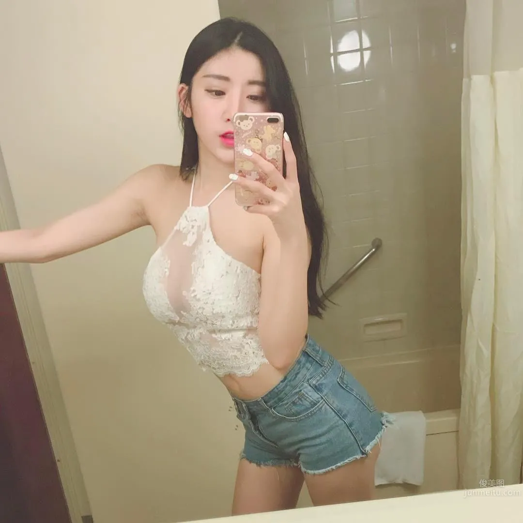 台灣辣妹黃冠潔 好身材快掉出來了 5