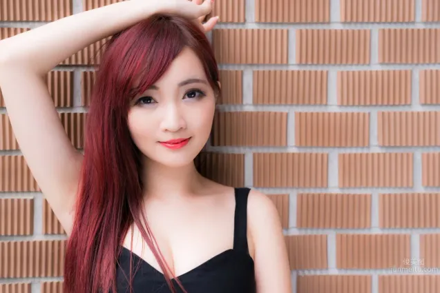 菲菲- 成熟女人寫真系列之杏化含露