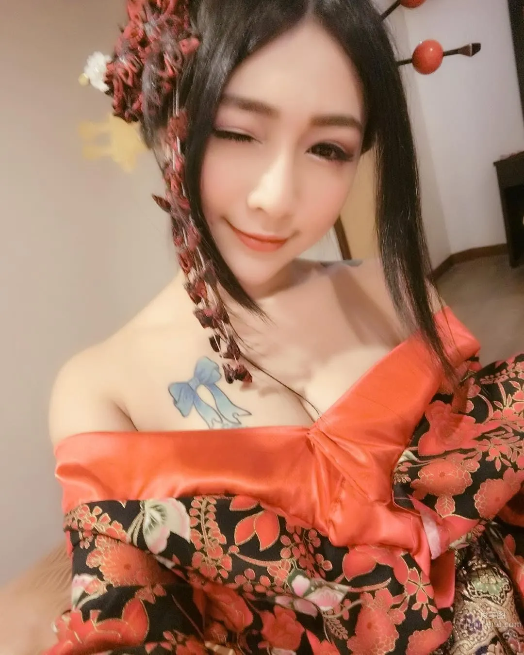 Hot DJ Zhang Weiyun, Evil Angle Hard to Look Directly photo 9