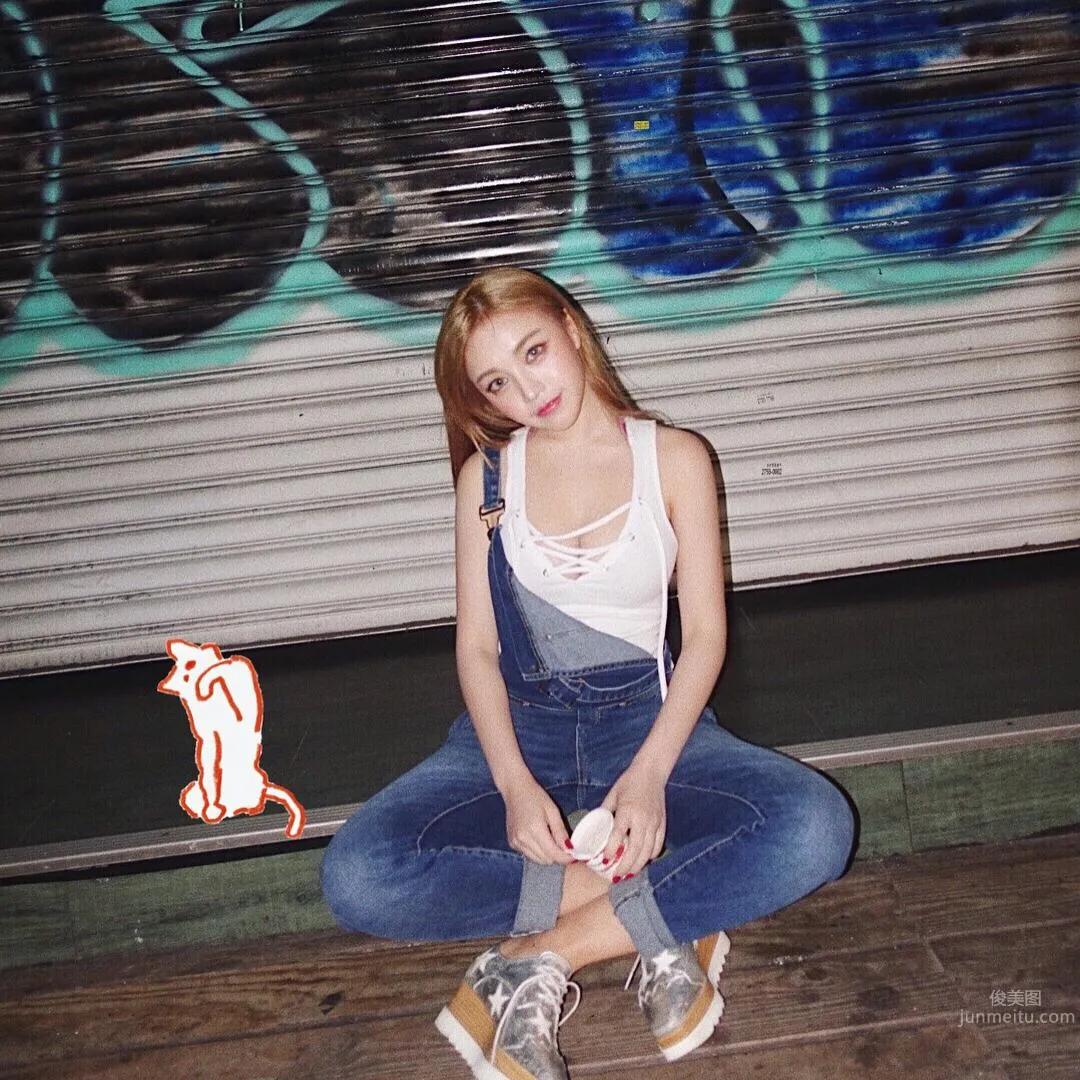 Taiwan Cute Girl Huang Lin Latest Playful Instagram Private Shoot photo 19