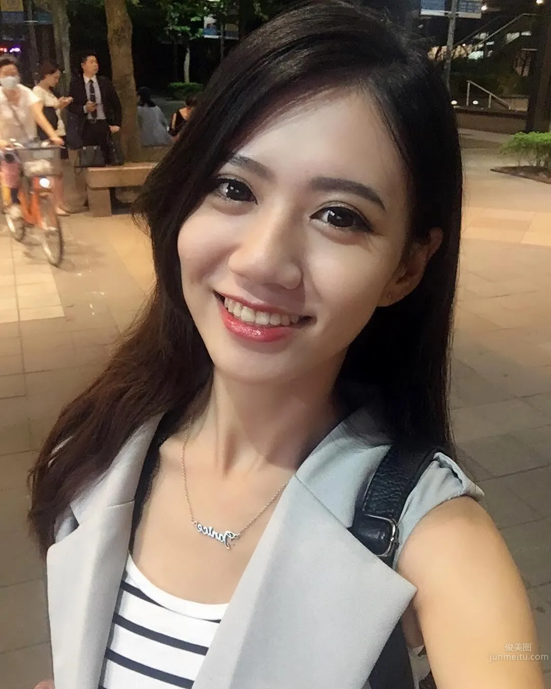 Love Generator janice Jiajia, Watery Big Eyes and Fair Figure photo 4